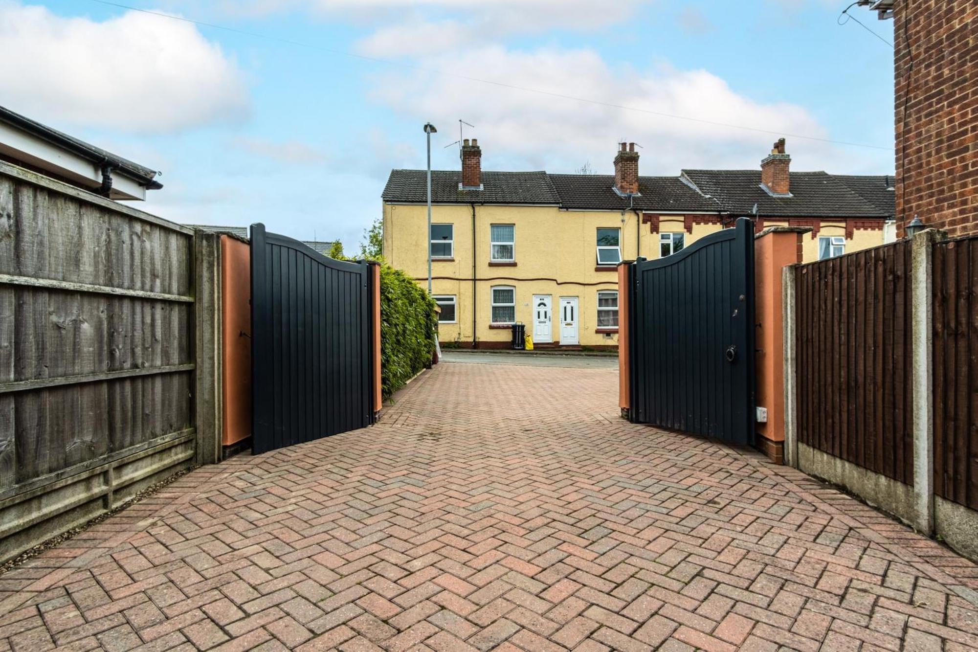 Ellistown Retreat * Hugglescote